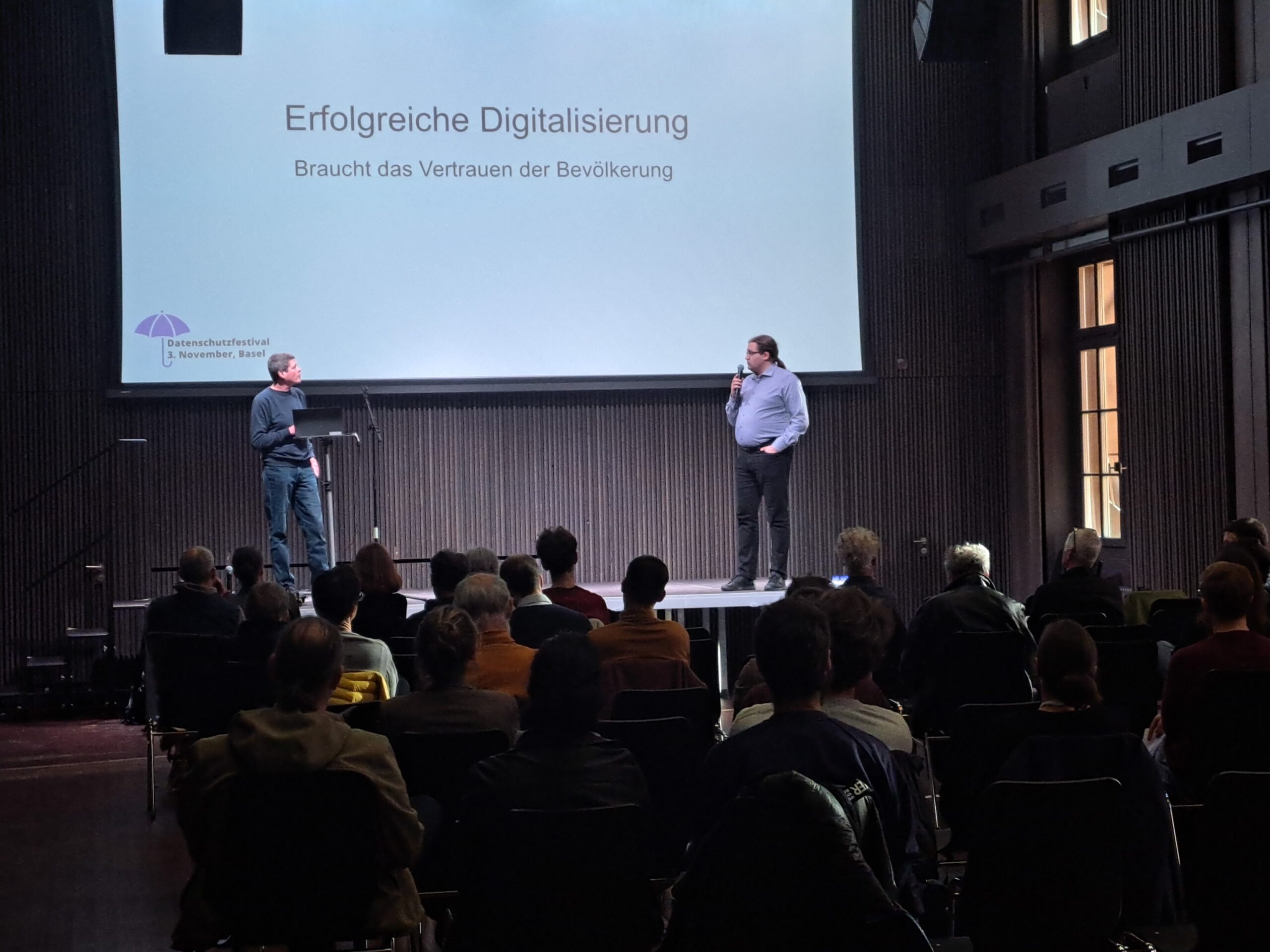HackThePromise- und Datenschutz-Festival in Basel