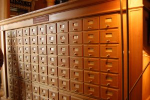 Meubles fiches Institut de France – KoS, CC BY-SA 3.0